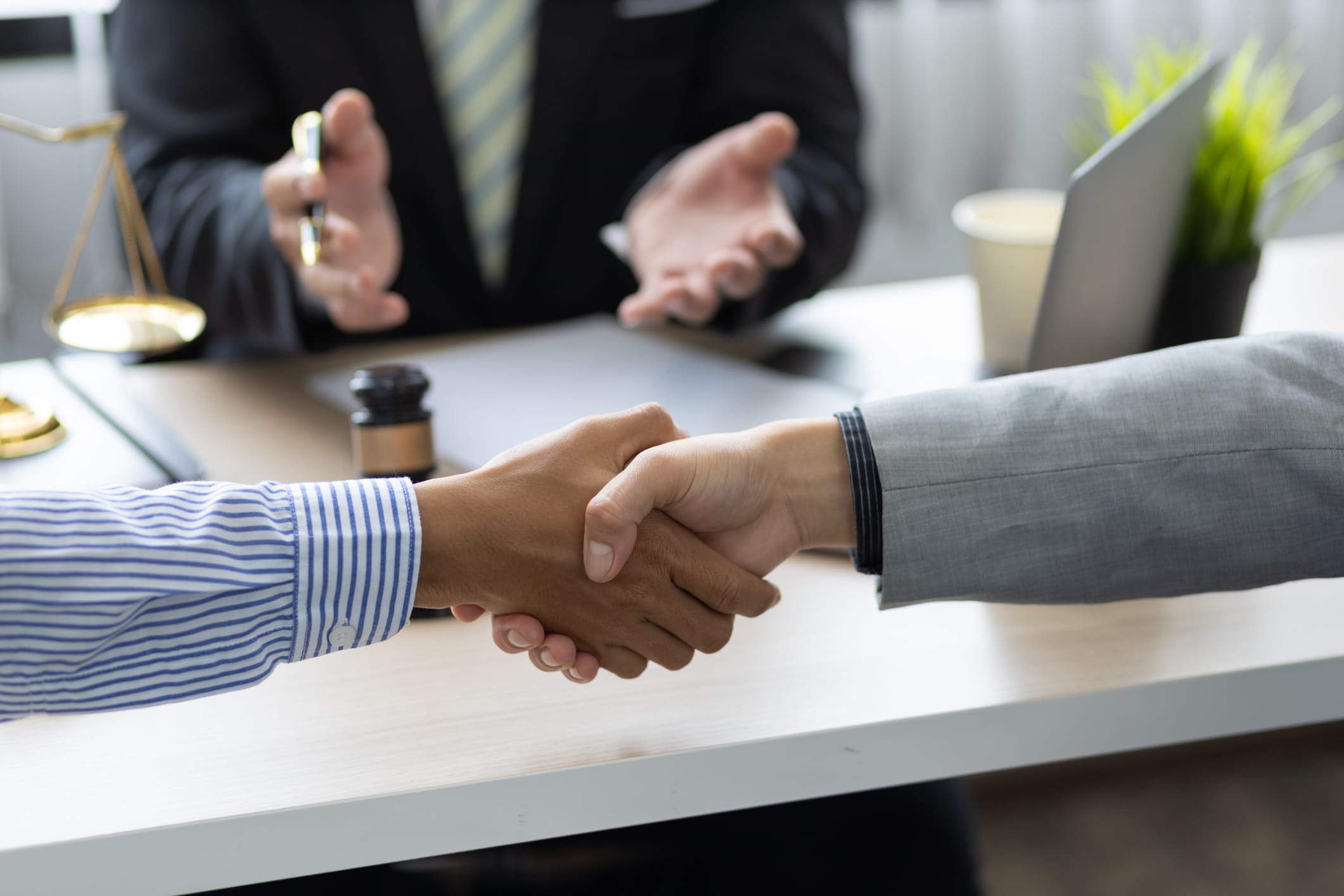 Lawyers are mediating disputes